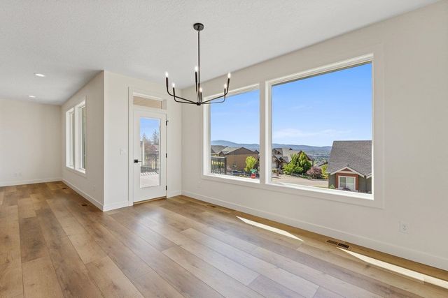 8930 E Ridgeline Ln, Spokane, WA 99217