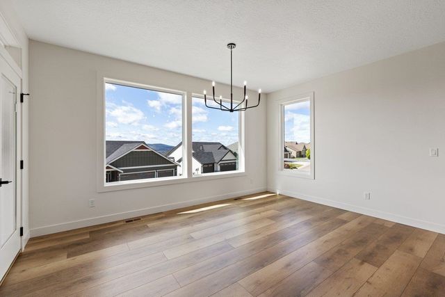 8930 E Ridgeline Ln, Spokane, WA 99217