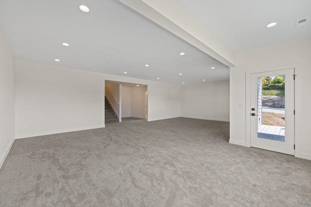 8930 E Ridgeline Ln, Spokane, WA 99217