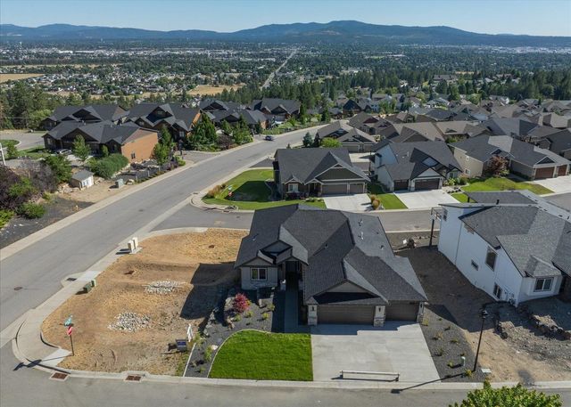 8930 E Ridgeline Ln, Spokane, WA 99217