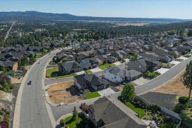 8930 E Ridgeline Ln, Spokane, WA 99217