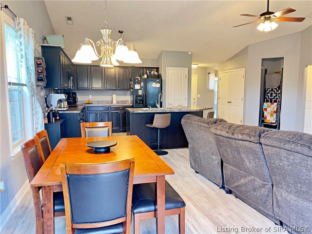 8827 Woodford Drive, Charlestown, IN 47111