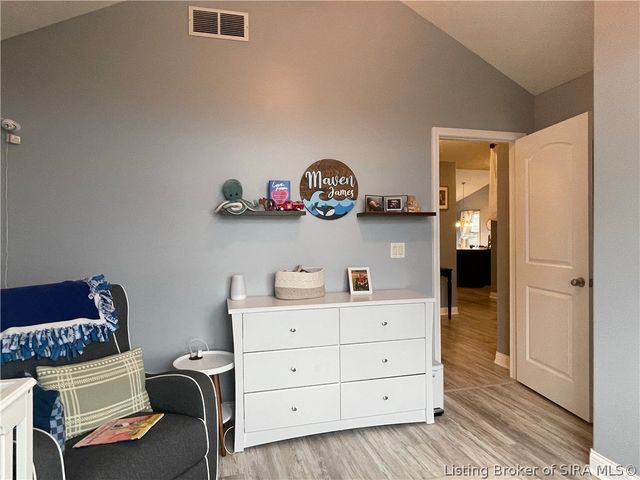 8827 Woodford Drive, Charlestown, IN 47111