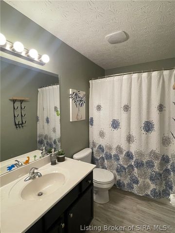 8827 Woodford Drive, Charlestown, IN 47111