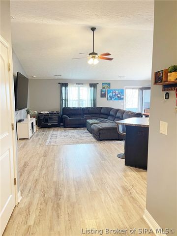 8827 Woodford Drive, Charlestown, IN 47111