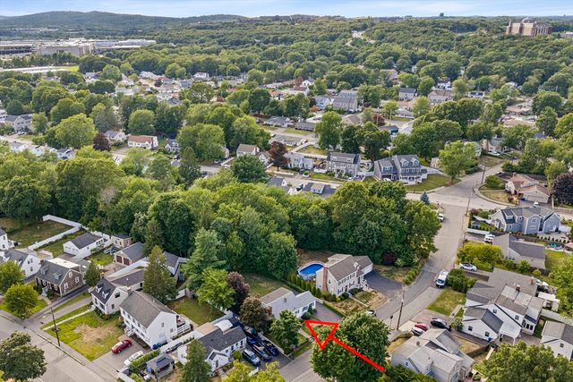 54 Acorn St, Braintree, MA 02184