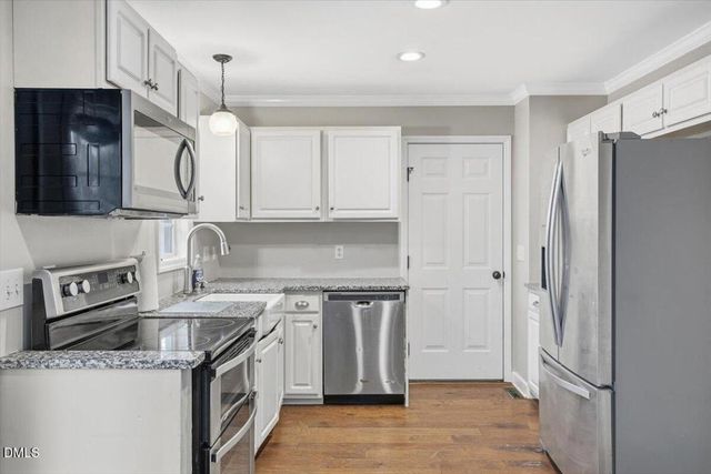 406 Henry Circle, Sanford, NC 27330