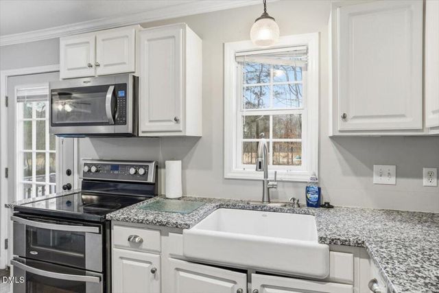 406 Henry Circle, Sanford, NC 27330