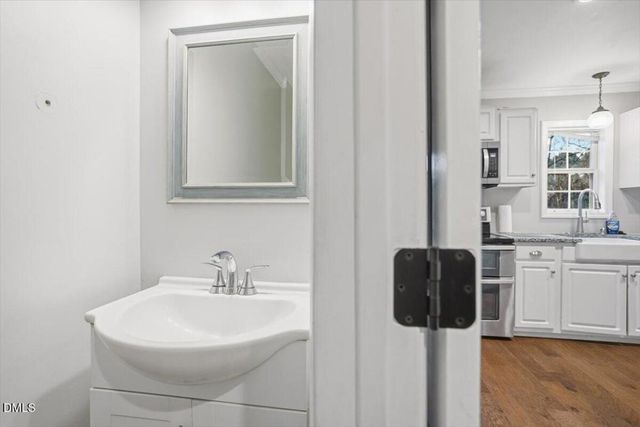 406 Henry Circle, Sanford, NC 27330