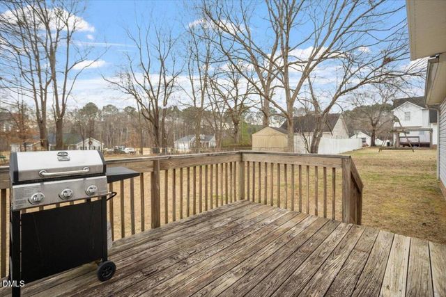 406 Henry Circle, Sanford, NC 27330