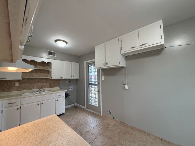 1972 WHITNEY AVE, Memphis, TN 38127