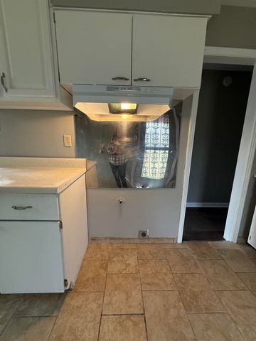 1972 WHITNEY AVE, Memphis, TN 38127