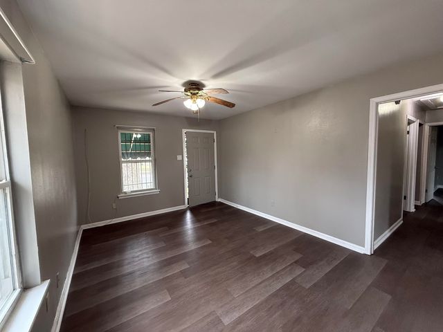 1972 WHITNEY AVE, Memphis, TN 38127