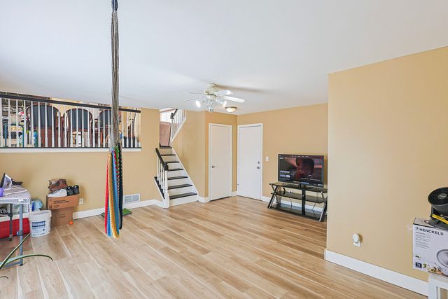 520 CALGARY Way, Belvidere, IL 61008