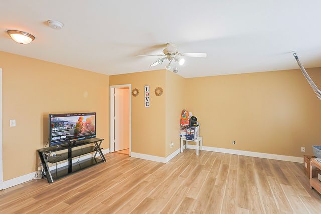 520 CALGARY Way, Belvidere, IL 61008