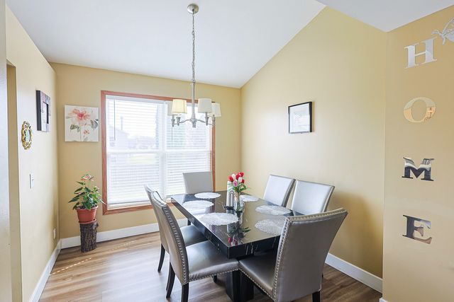 520 CALGARY Way, Belvidere, IL 61008