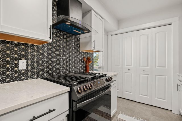 7001 Woodhue DR A, Austin, TX 78745