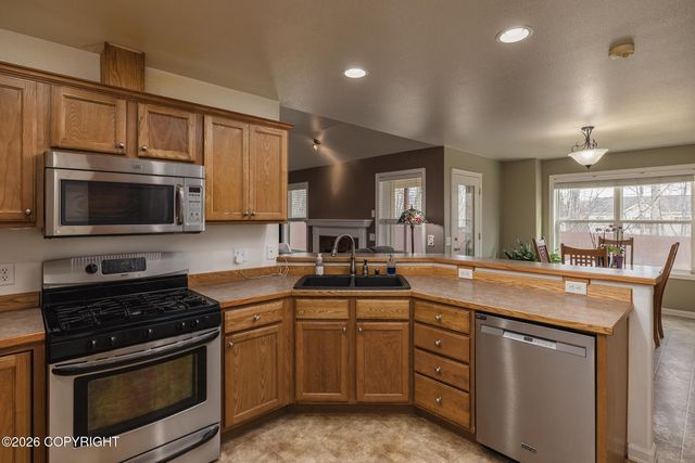 2263 N Kelso Lane, Palmer, AK 99645