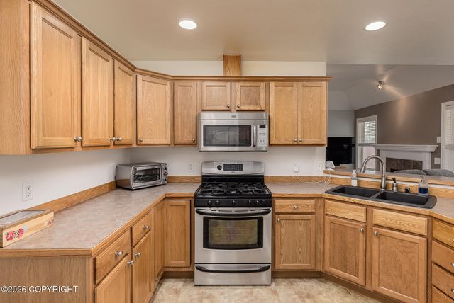 2263 N Kelso Lane, Palmer, AK 99645