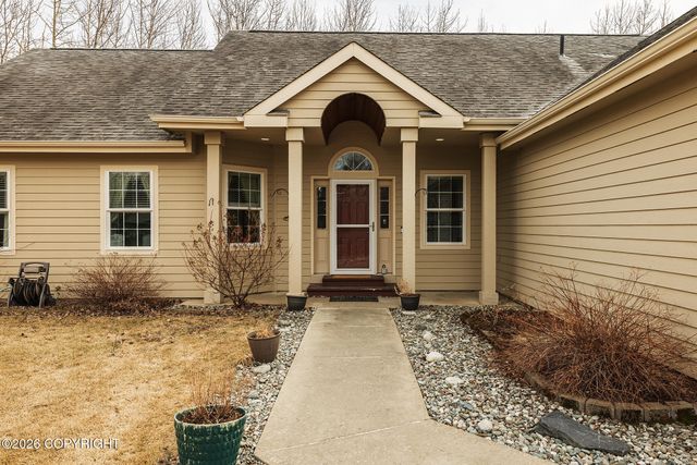 2263 N Kelso Lane, Palmer, AK 99645