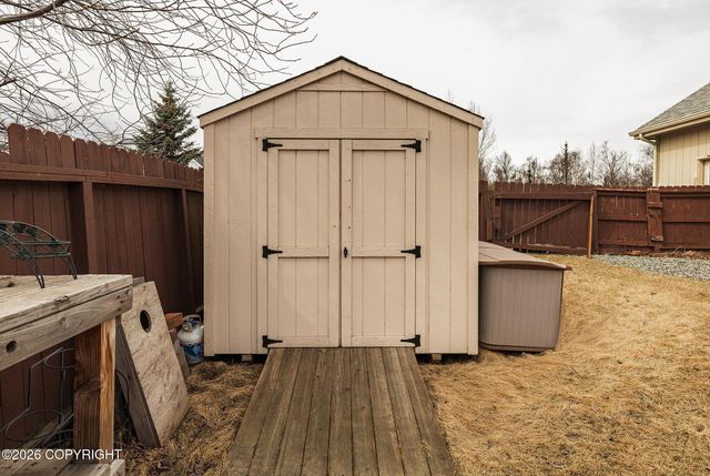 2263 N Kelso Lane, Palmer, AK 99645