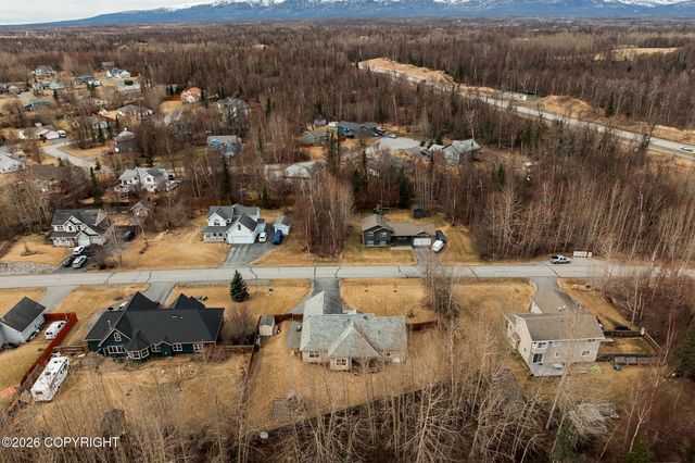 2263 N Kelso Lane, Palmer, AK 99645