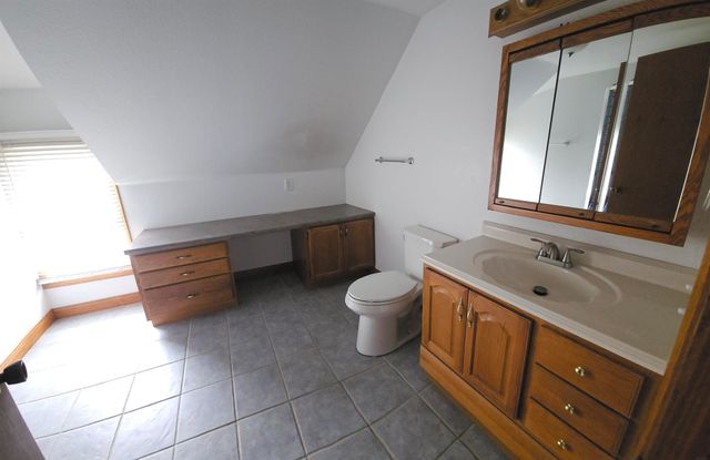 820 Sherman Avenue, Manchester, IA 52057