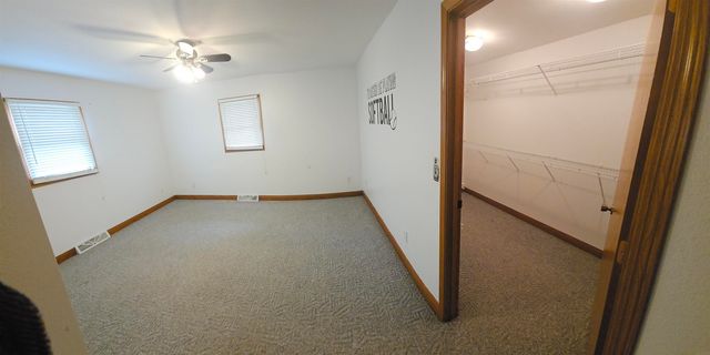 820 Sherman Avenue, Manchester, IA 52057