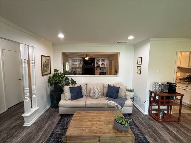 5131 Menefee Drive, Dallas, TX 75227