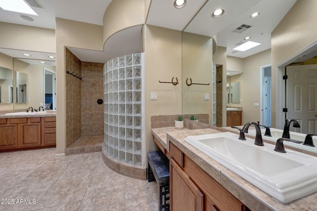 28990 N WHITE FEATHER Lane 174, Scottsdale, AZ 85262