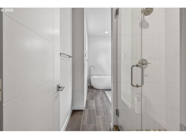 521 N Cook St, Portland, OR 97227