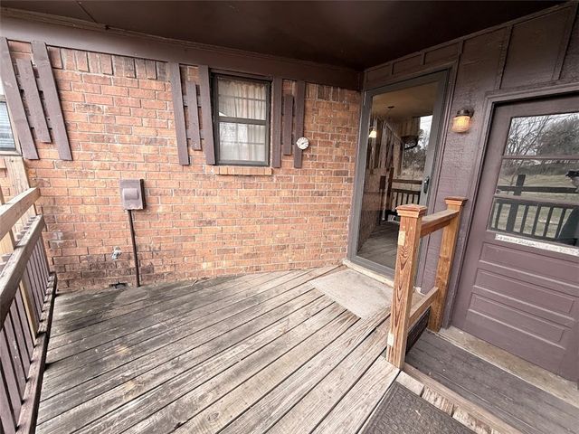 801 S Oak Hill Street, Siloam Springs, AR 72761