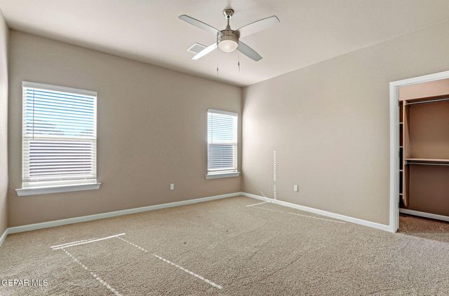 5933 RUIDOSO DOWNS Street, El Paso, TX 79932