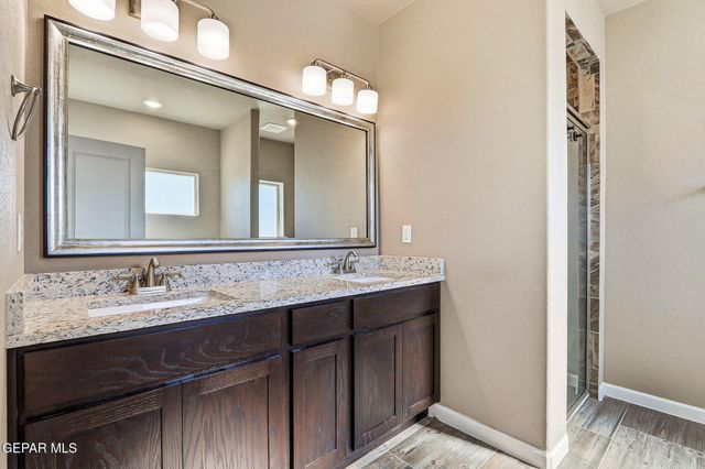 5933 RUIDOSO DOWNS Street, El Paso, TX 79932