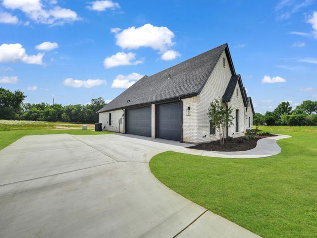 143 Desperado Way, Weatherford, TX 76088