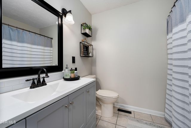 1201 Bermuda Drive, Kingsport, TN 37660