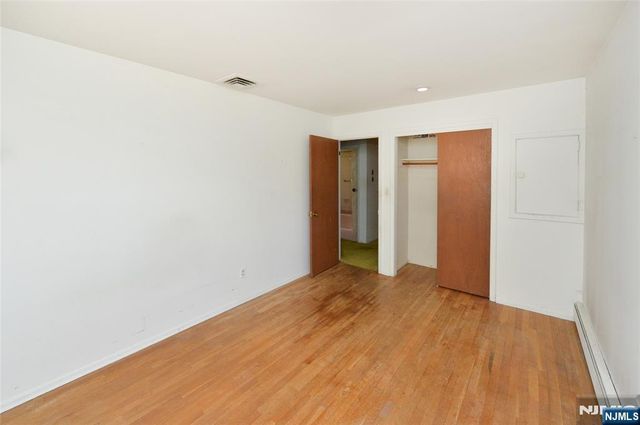 5-10 Dorothy Street, Fair Lawn, NJ 07410