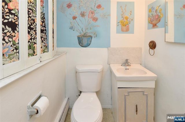 5-10 Dorothy Street, Fair Lawn, NJ 07410