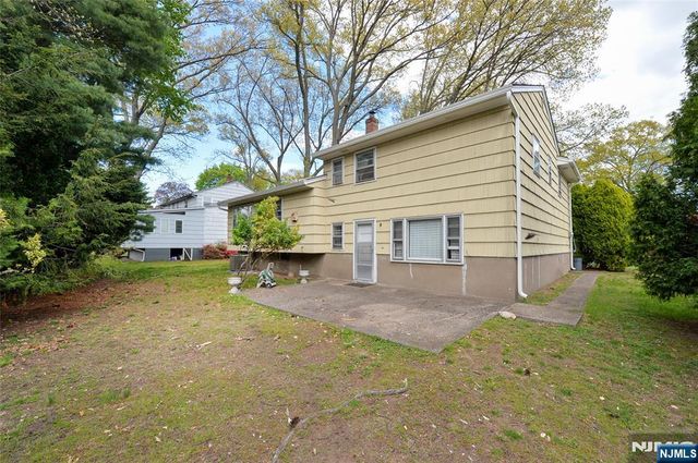5-10 Dorothy Street, Fair Lawn, NJ 07410
