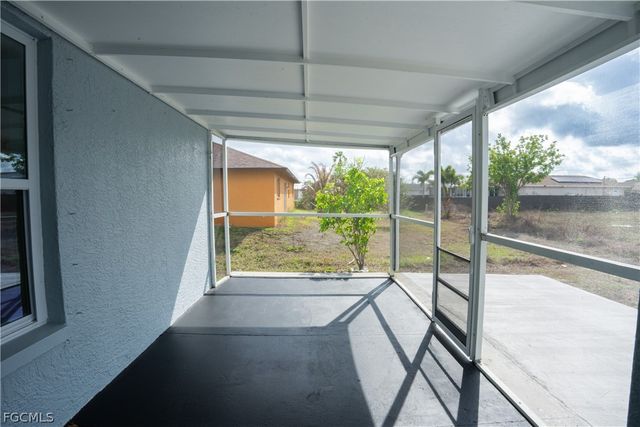 3729 13th ST W, Lehigh Acres, FL 33971