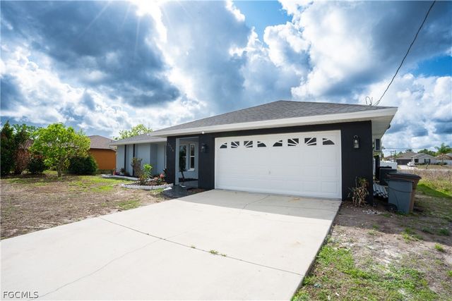 3729 13th ST W, Lehigh Acres, FL 33971
