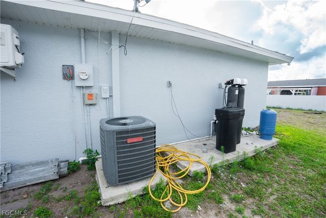 3729 13th ST W, Lehigh Acres, FL 33971