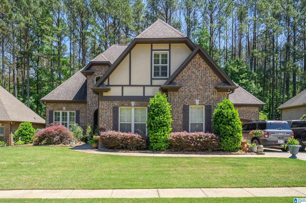 1349 CALISTON WAY, Pelham, AL 35124