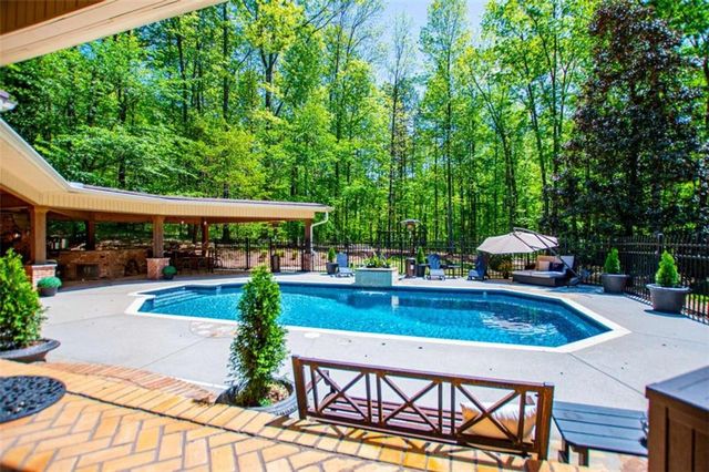 39 Cambridge Lane, Bremen, GA 30110