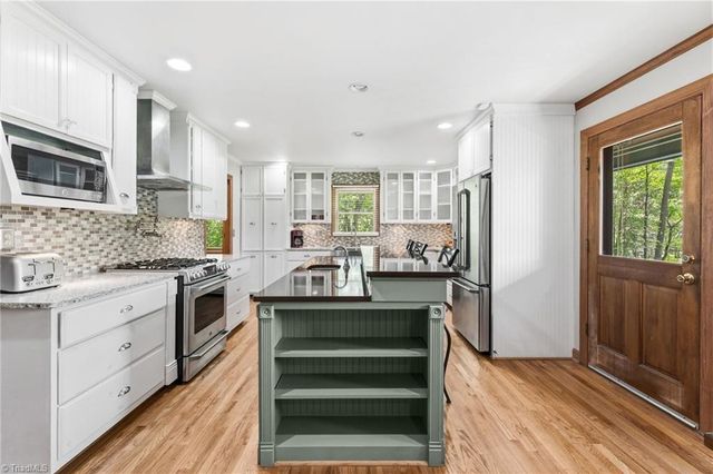 1098 Greenfield Road, Walnut Cove, NC 27052