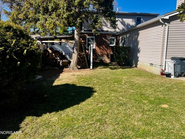 212 E Indiana Avenue, Maumee, OH 43537