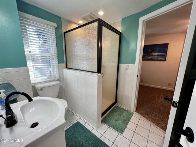 212 E Indiana Avenue, Maumee, OH 43537