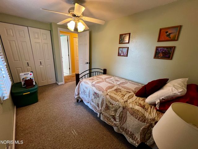 212 E Indiana Avenue, Maumee, OH 43537