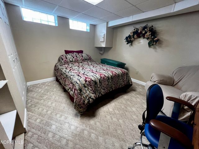 212 E Indiana Avenue, Maumee, OH 43537