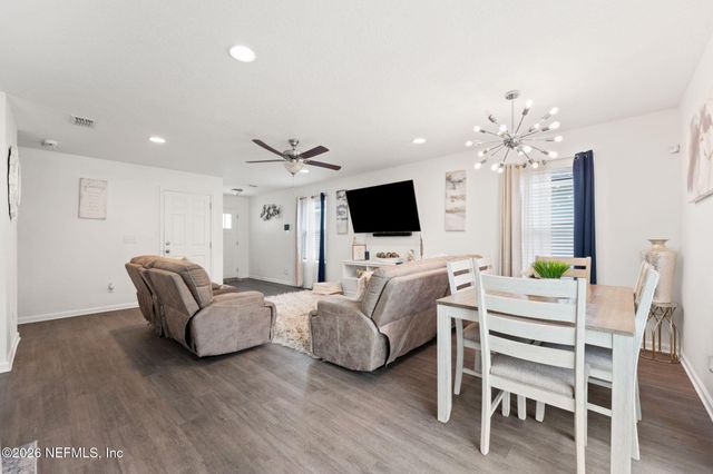 11230 MARGARETS LANDING Place, Jacksonville, FL 32218
